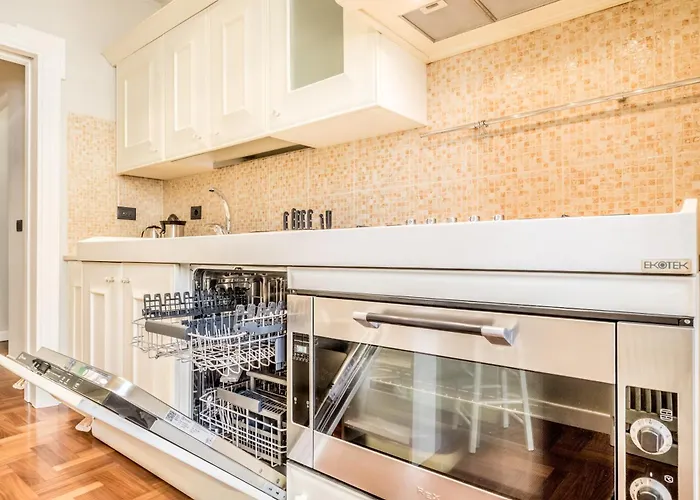 Apartment Bbhome Eleganza E Comfort Unico In San Giovanni District *